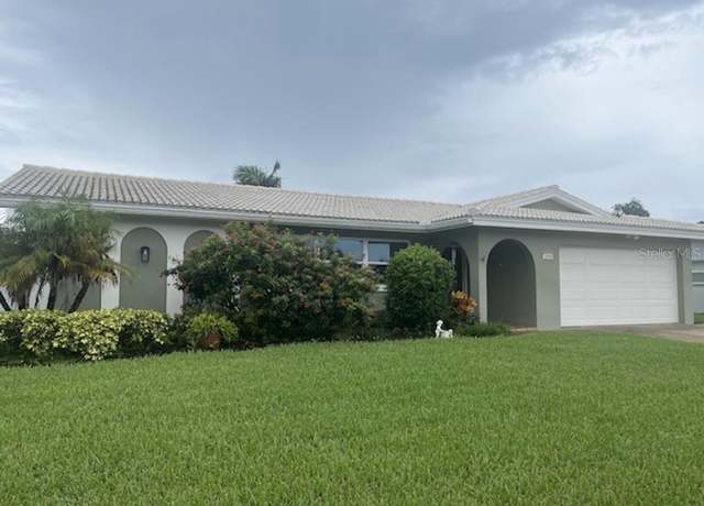 Property at 13000 90th Ave, Seminole, FL 33776, 3 beds, 2 baths