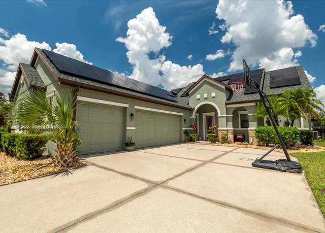 Property at 19358 Yellow Clover Dr, Tampa, FL 33647, 3 beds, 2.5 baths