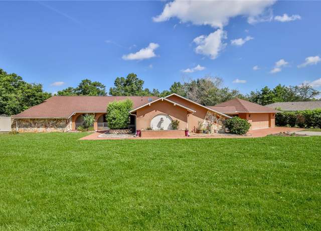 Property at 8217 Chaucer Dr, Weeki Wachee, FL 34607, 3 beds, 2 baths