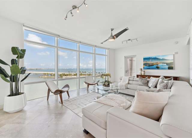 Property at 258 Golden Gate Pt #801, Sarasota, FL 34236, 3 beds, 3.5 baths