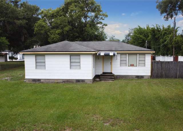 Property at 1870 Lake Markham Rd, Sanford, FL 32771, 3 beds, 1 bath