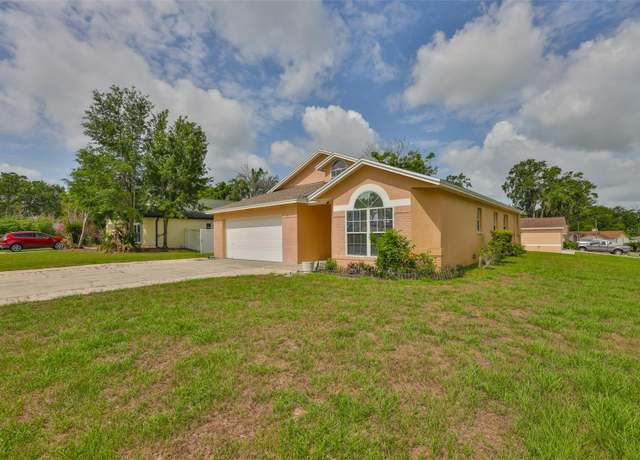 Property at 311 Sugar Creek Dr, Plant City, FL 33563, 3 beds, 2 baths