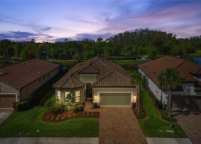 Property at 11414 Juglans Dr, Odessa, FL 33556, 4 beds, 3 baths