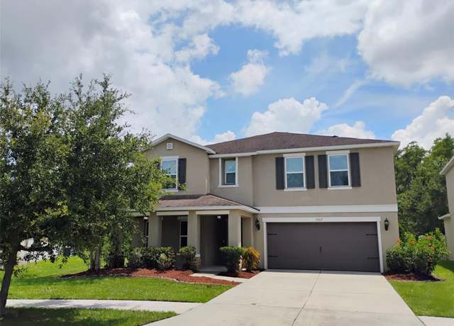 Property at 7267 Somerset Pond Dr, Ruskin, FL 33573, 4 beds, 3.5 baths