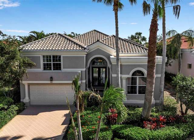 Property at 3617 Fair Oaks Pl, Longboat Key, FL 34228, 3 beds, 3.5 baths