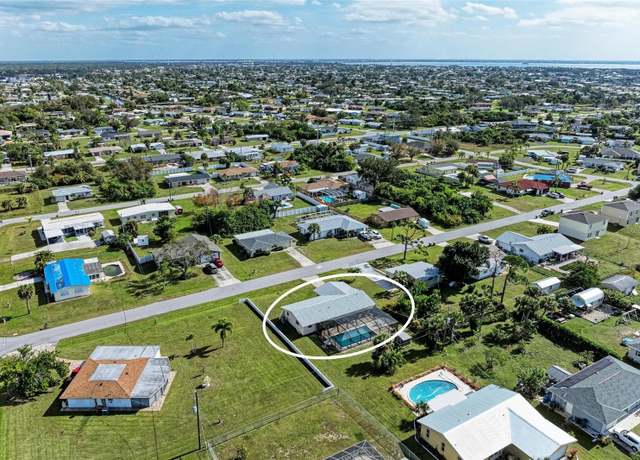 Property at 258 Shadow St NW, Port Charlotte, FL 33952, 3 beds, 2 baths