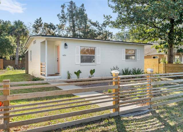 Property at 431 SE 6th Ter, Gainesville, FL 32601, 2 beds, 1 bath