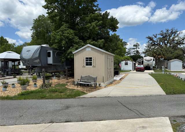 Property at 2826 NE 104th Ave, Silver Springs, FL 34488