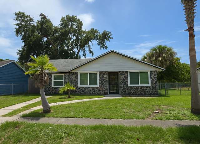 Property at 2308 18th St E, Bradenton, FL 34208, 3 beds, 1 bath