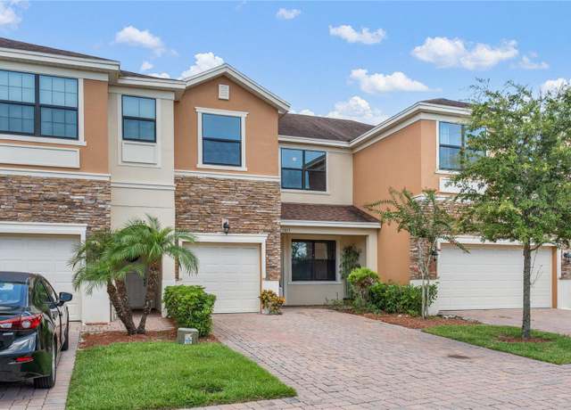 Property at 1833 Portofino Meadows Blvd, Orlando, FL 32824, 3 beds, 2.5 baths