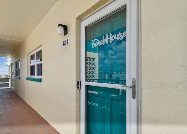 Property at 2960 59th St S #614, Gulfport, FL 33707, 2 beds, 2 baths