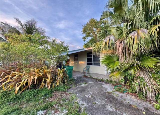 Property at 17781 SW 113th Ave, Miami, FL 33157, 4 beds, 2.5 baths