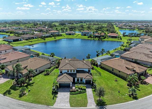 Property at 14118 Florida Rosemary Dr, Bradenton, FL 34211, 6 beds, 4.5 baths