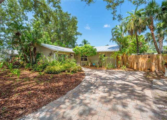 Property at 2630 Bucida Dr, Sarasota, FL 34232, 4 beds, 2 baths