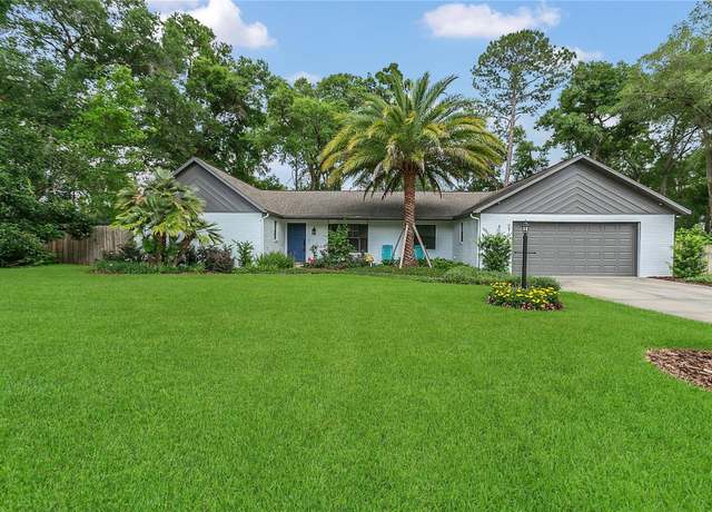 Property at 717 Southeast 46th Ct, Ocala, FL 34471, 3 beds, 2 baths