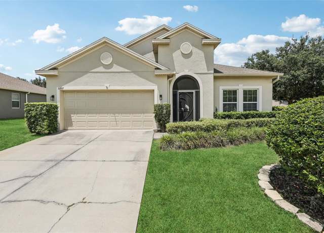 Property at 3207 Zander Dr, Grand Island, FL 32735, 4 beds, 2 baths