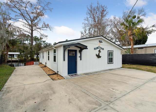 Property at 157 Smith Ln, Satsuma, FL 32189, 2 beds, 1 bath