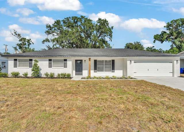 Property at 4028 S Wellington Dr, Lakeland, FL 33813, 4 beds, 2 baths