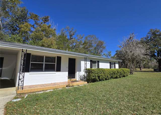 Property at 448 NE 2nd Ave, Williston, FL 32696, 3 beds, 1.5 baths
