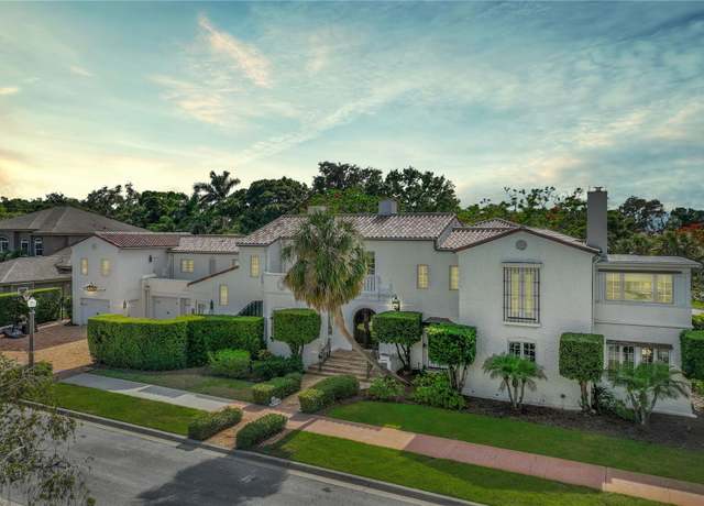 Property at 1102 Palm View Ave, Belleair, FL 33756, 5 beds, 5.5 baths