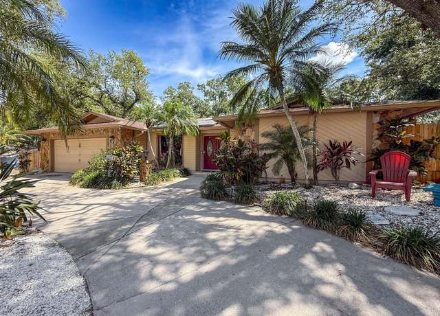 Property at 44 Pinewood Cir, Safety Harbor, FL 34695, 4 beds, 3 baths