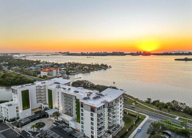 Property at 1020 Sunset Point Rd #112, Clearwater, FL 33755, 2 beds, 2 baths