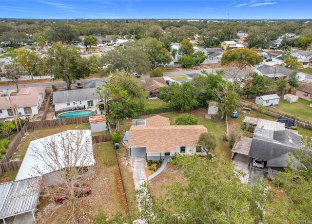 Property at 1630 Smithfield Cir E, Lakeland, FL 33801, 3 beds, 2 baths