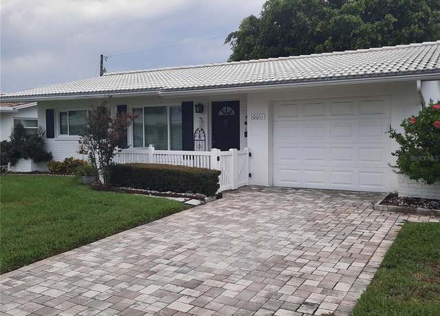 Property at 10011 40th St N Unit 3, Pinellas Park, FL 33782, 2 beds, 2 baths