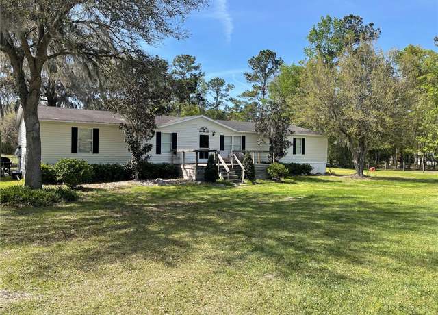 Property at 16600 NW 126th Ct, Reddick, FL 32686, 4 beds, 3 baths