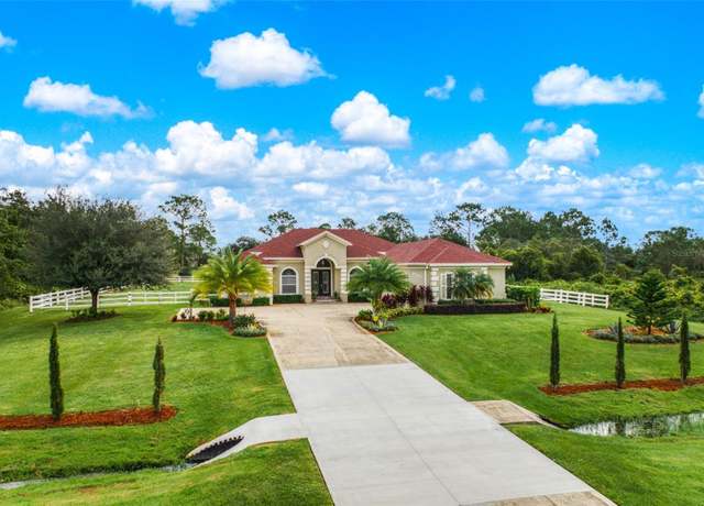 Property at 2105 S Avon Estates Blvd, Avon Park, FL 33825, 4 beds, 3 baths