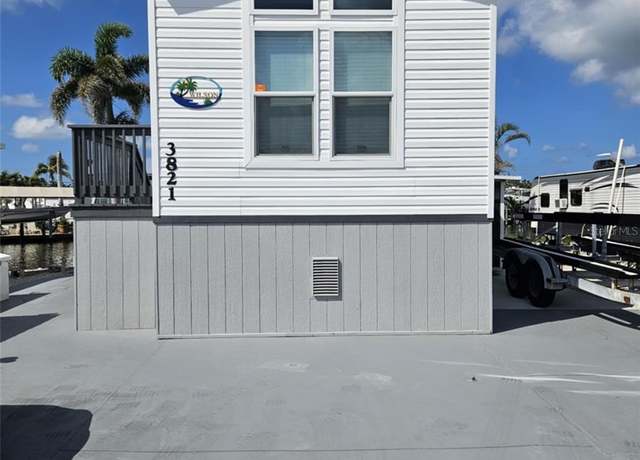 Property at 3821 Blueberry Ln, St James City, FL 33956, 1 bed, 1 bath
