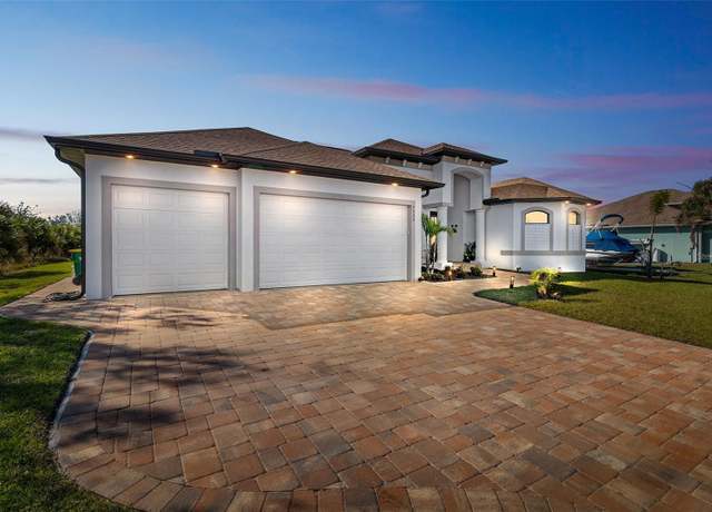 Property at 9533 Arnaz Cir, Port Charlotte, FL 33981, 3 beds, 2 baths