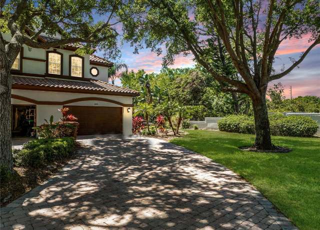 Property at 8200 Tivoli Dr, Orlando, FL 32836, 3 beds, 2.5 baths
