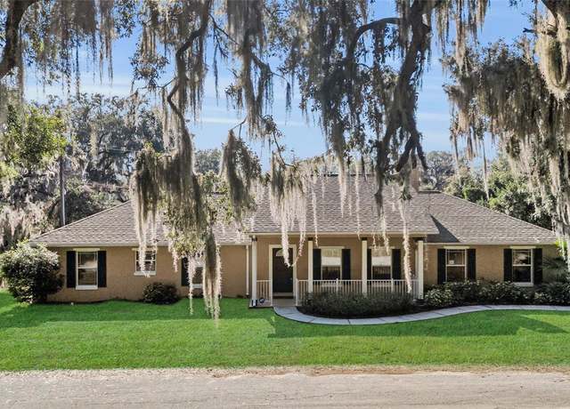 Property at 12854 SE 118th Ter, Ocklawaha, FL 32179, 3 beds, 2.5 baths