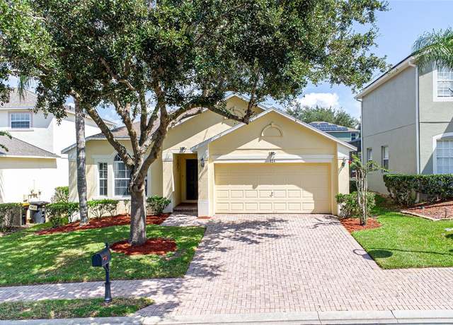 Property at 124 Lancaster Dr, Davenport, FL 33897, 3 beds, 2 baths