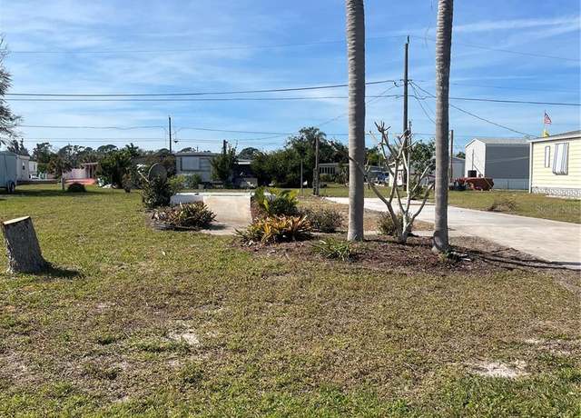 Property at 1324 Flamingo Dr, Englewood, FL 34224