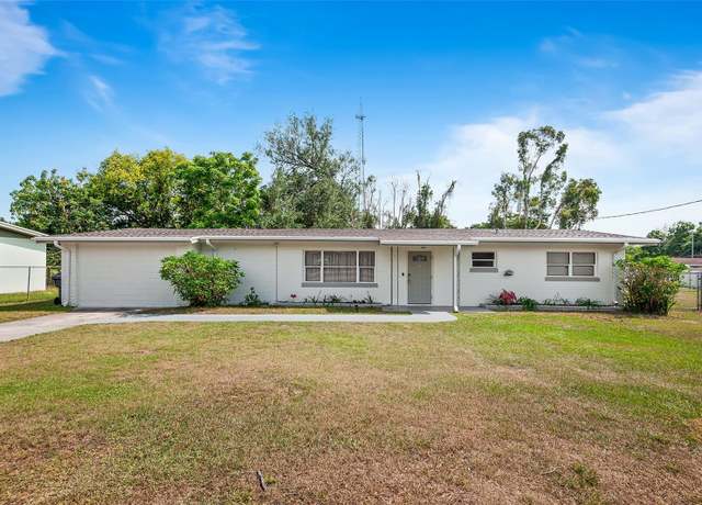 Property at 2520 Avenue C SW, Winter Haven, FL 33880, 4 beds, 2 baths