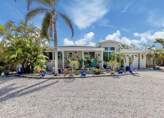 Property at 229 San Marco Dr, Venice, FL 34285, 2 beds, 2 baths