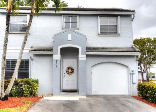Property at 4801 Grapevine Way, Davie, FL 33331, 3 beds, 2.5 baths