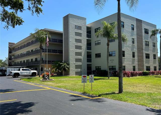 Property at 6190 80th St N #204, St Petersburg, FL 33709, 2 beds, 2 baths