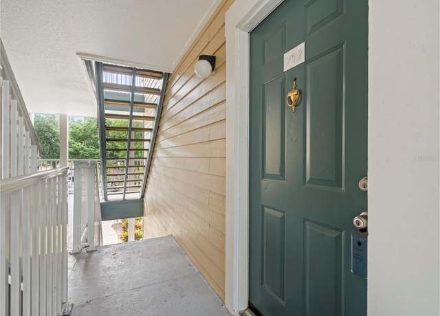 Property at 10028 Strafford Oak Ct #712, Tampa, FL 33624, 1 bed, 1 bath