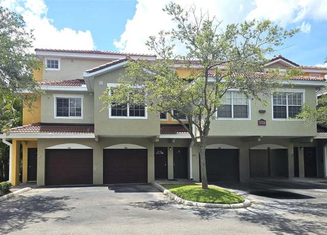 Property at 5711 Bentgrass Dr Unit 19-203, Sarasota, FL 34235, 2 beds, 2 baths