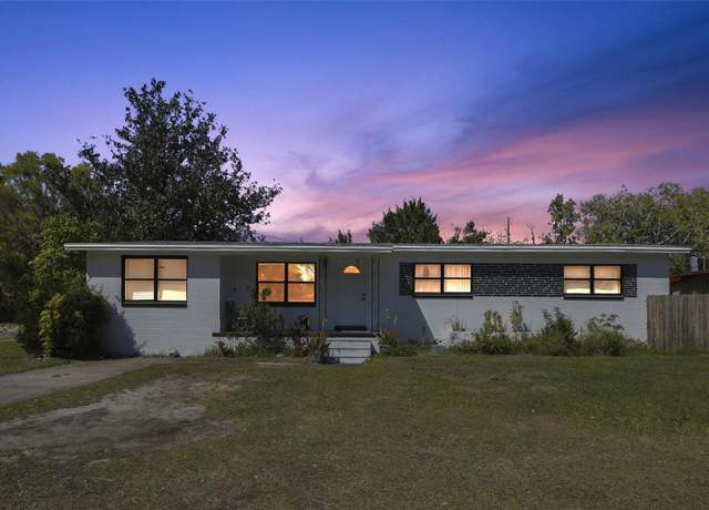 Property at 5719 Meridian Way, Orlando, FL 32808, 4 beds, 2 baths