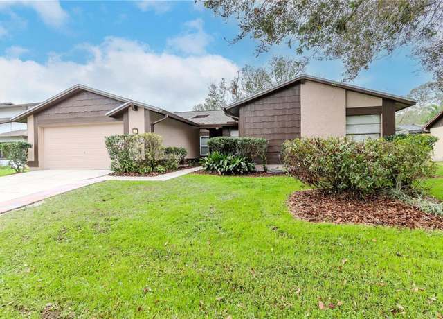 Property at 415 Bloomingfield Dr, Brandon, FL 33511, 4 beds, 2 baths