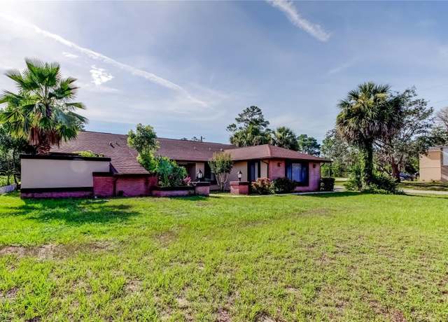 Property at 10365 Lynnhaven Rd, Spring Hill, FL 34608, 3 beds, 2 baths