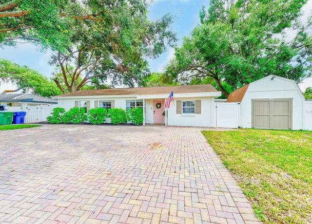 Property at 4008 W Wallace Ave, Tampa, FL 33611, 4 beds, 2 baths