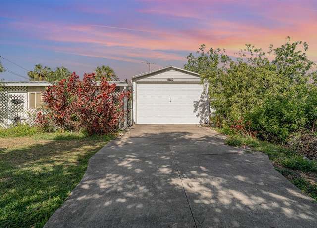 Property at 1110 52nd Ave W, Bradenton, FL 34207, 3 beds, 2 baths