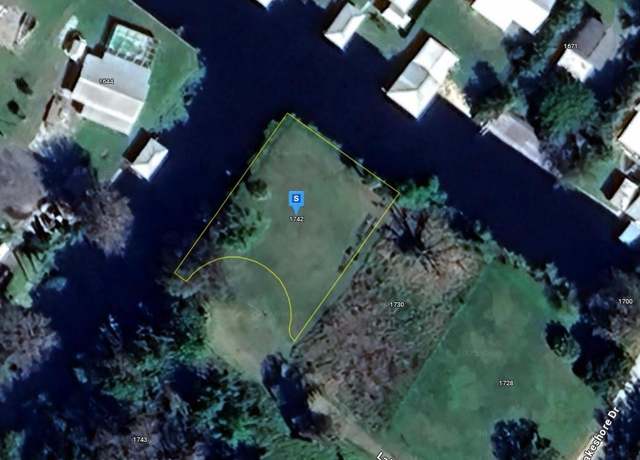 Property at 1742 Lakeshore Dr, Lorida, FL 33857