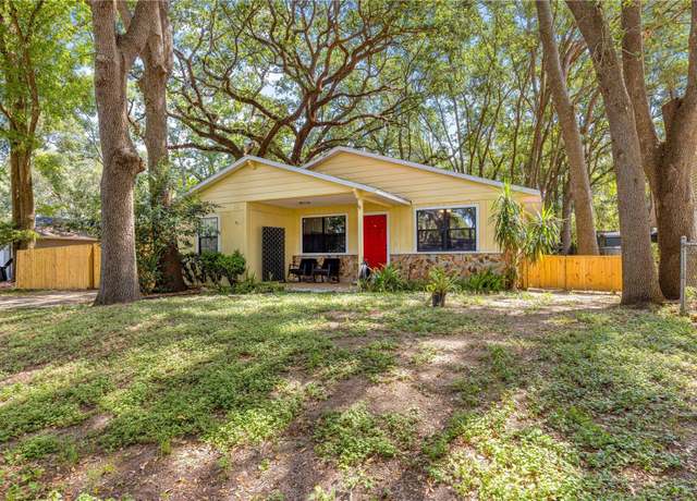 Property at 43 Almond Pass Dr, Ocala, FL 34472, 3 beds, 2 baths