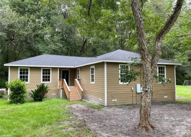Property at 16623 NE 70th Pl, Hawthorne, FL 32640, 4 beds, 2 baths
